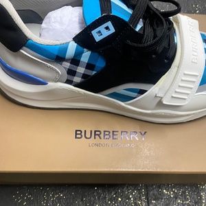 Burberry sneakers